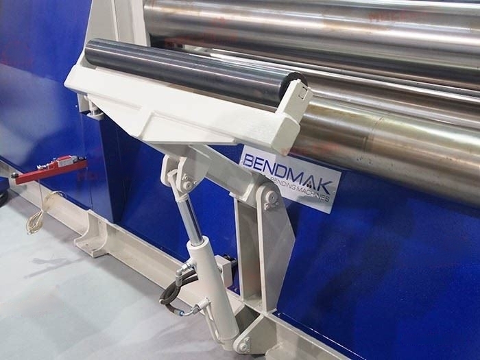 Мощные четырехвалковые вальцы с гидроприжимом валов Bendmak CY4R-HS 160-21/6.0