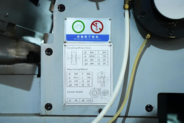 Бесцентрово-шлифовальный станок UNIVEQ UCG-4520NC3 БУ