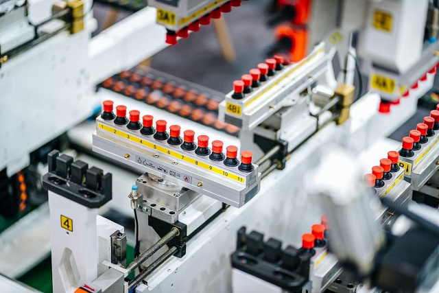 Сверлильно-присадочный станок с ЧПУ Nanxing NDC402M