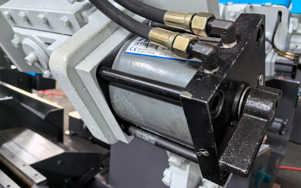 Ленточнопильный станок MetalTec MBS 330/50 CH (угол 90°)