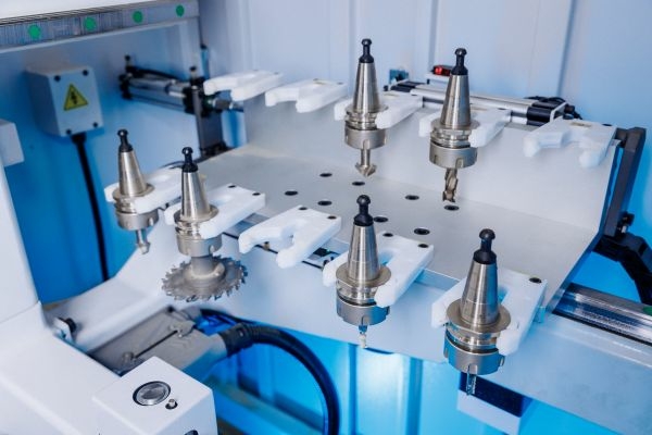 Сверлильно-присадочный центр с ЧПУ KDT KD-612G