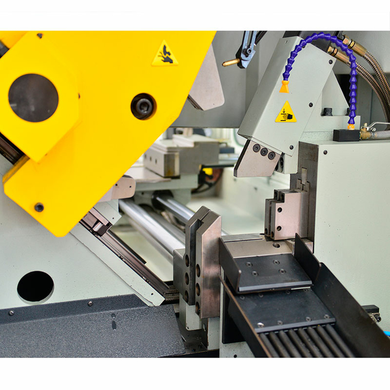 Дисковая отрезная линия с ЧПУ Beka-Mak BMDO 100 XS