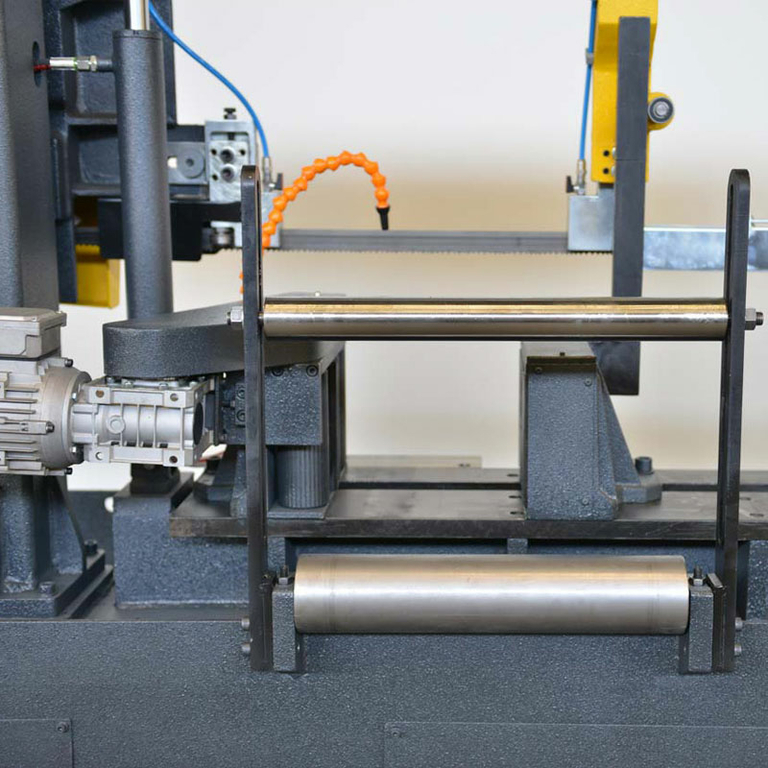 Ленточнопильный станок с ЧПУ Beka-Mak BMSO 460CH NC