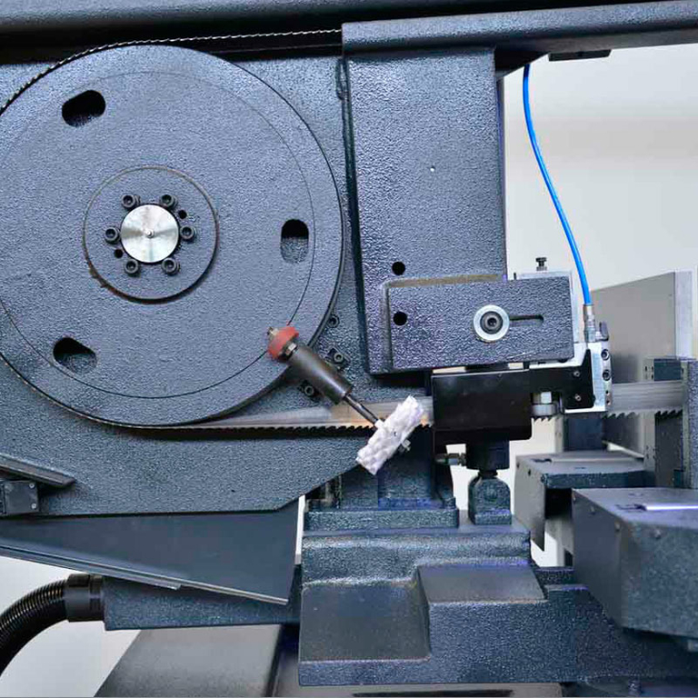 Ленточнопильный станок Beka-Mak BMSY 440CGH