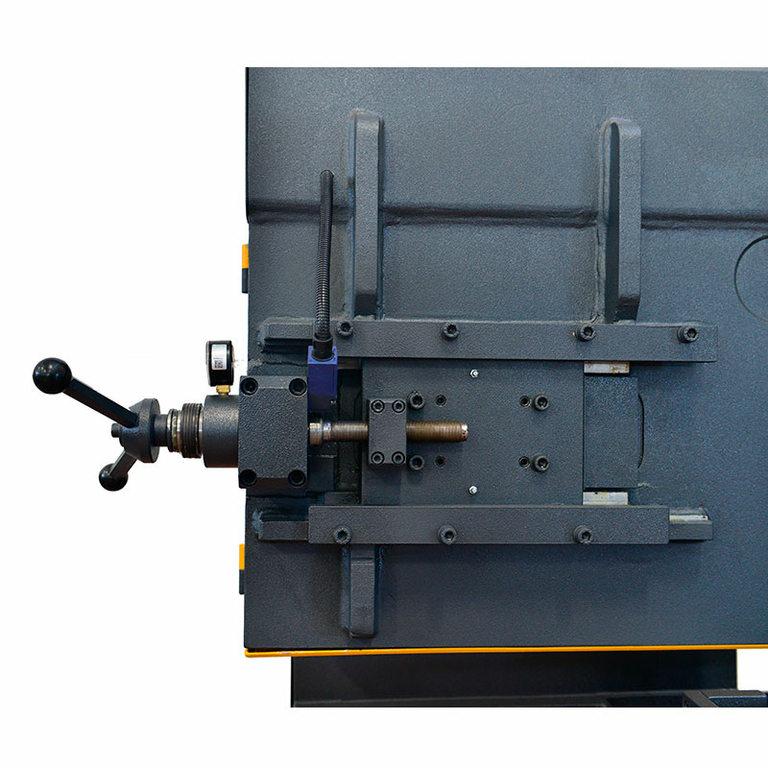 Ленточнопильный станок Beka-Mak BMSO 440