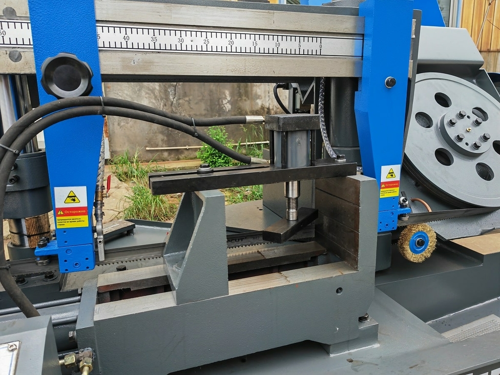 Ленточнопильный станок MetalTec BS 200 CH (угол 90°)