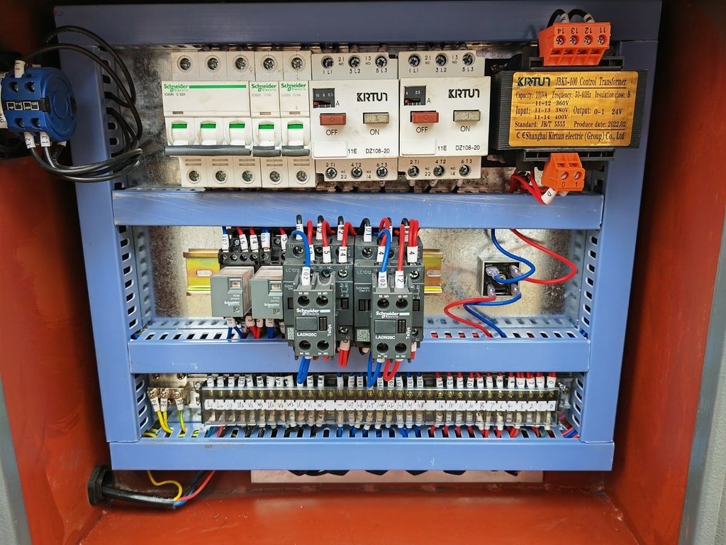 Ленточнопильный станок MetalTec BS 200 CH (угол 90°)