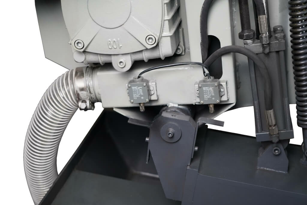 Полуавтоматический ленточнопильный станок MetalMaster BSM-330R SAF