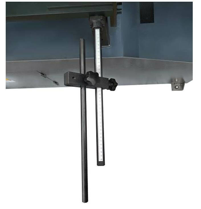 Полуавтоматический ленточнопильный станок MetalMaster BSM-400 MFR