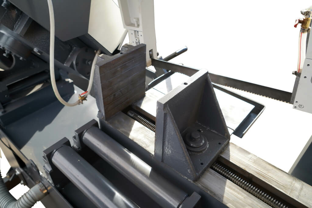 Ленточнопильный станок MetalMaster BSM-400 SAF