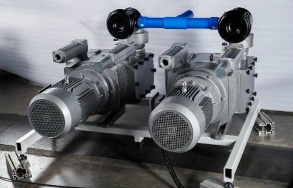 Обрабатывающий центр с ЧПУ KDT KN-3710E