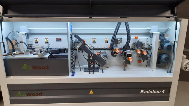 Автоматический кромкооблицовочный станок EcoWood Evolution 4