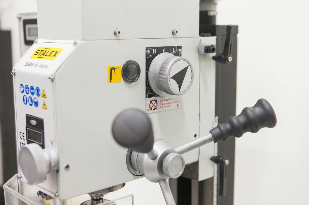 Фрезерно-сверлильный станок STALEX SBM-16 Vario