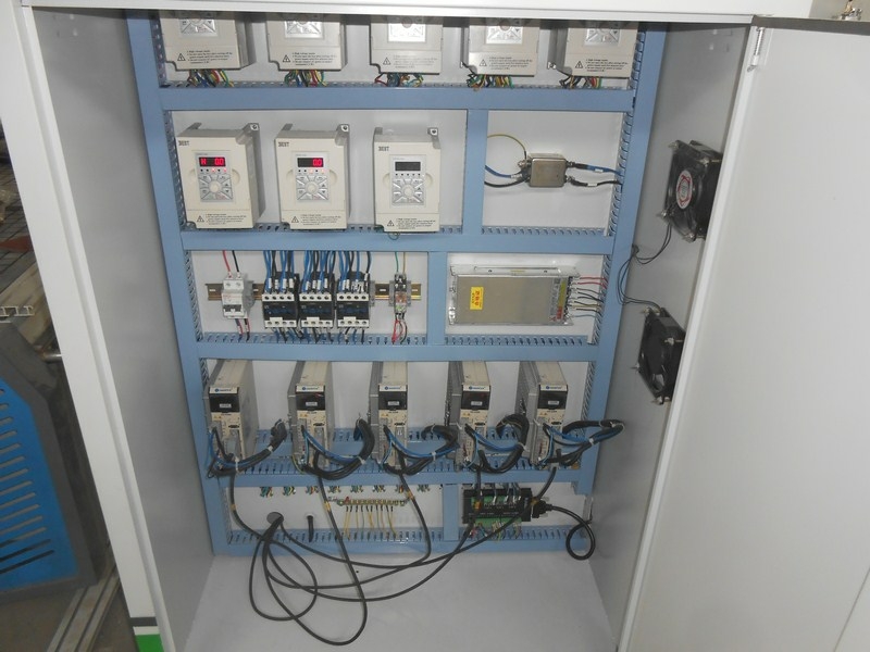 Фрезерно-гравировальный станок с чпу WoodTec T-2512x8