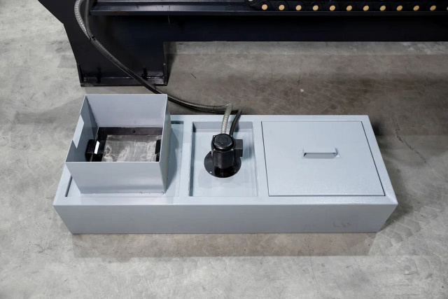 Станок для заточки промышленных ножей IRONMAC 2200AM