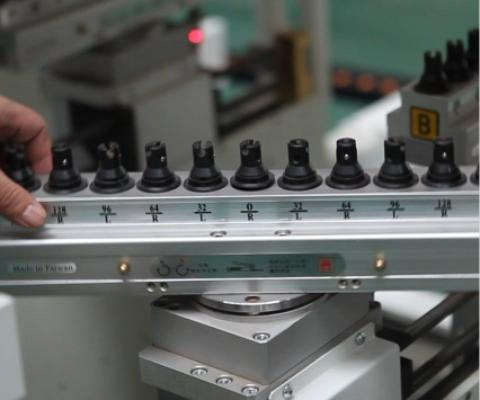 Сверлильно-присадочный станок с ЧПУ Nanxing NDC742A