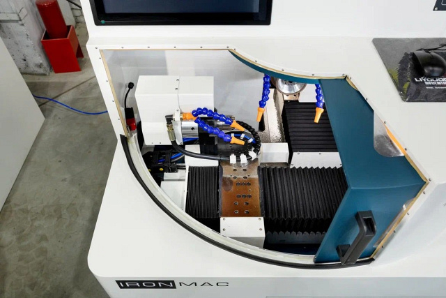 Пятиосевой заточный станок с ЧПУ IRONMAC TURBO 5-AXIS TURBO 5-AXIS