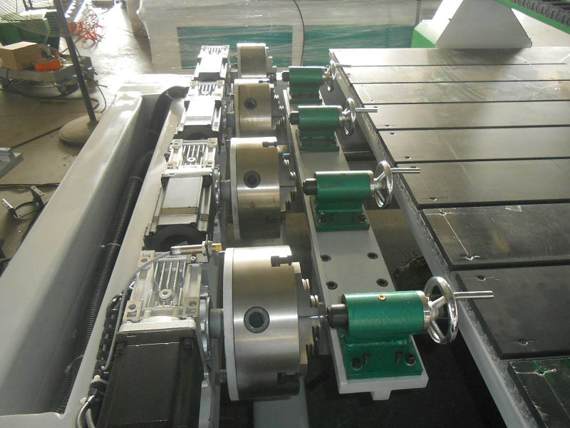 Фрезерно-гравировальный станок с чпу WoodTec T-1513х4