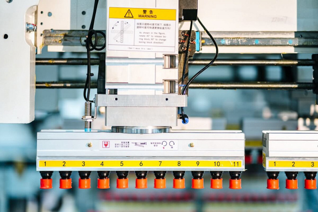 Сверлильно-присадочный станок с ЧПУ Nanxing NDC402M