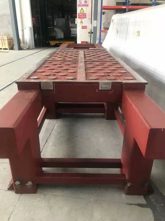 Обрабатывающий центр с ЧПУ HOLD HE710EBSCP