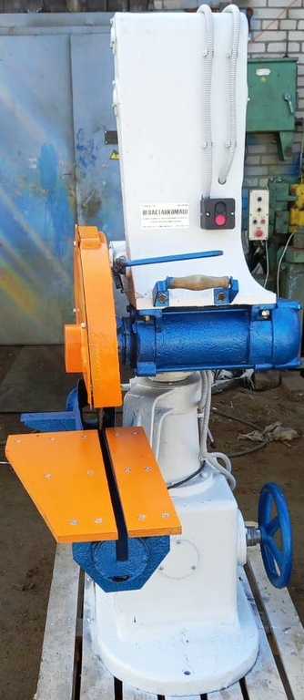 Торцовочный станок ЦМЭ-3Б б/у