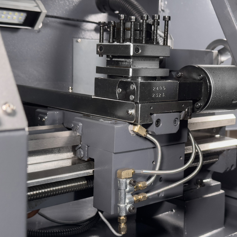 Токарный станок с ЧПУ с горизонтальной станиной Visprom SP210 CNC (38241002)