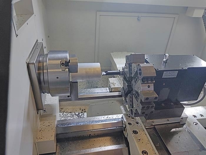 Токарный станок CK6150/1000 с плоской станиной с ЧПУ Siemens 808D