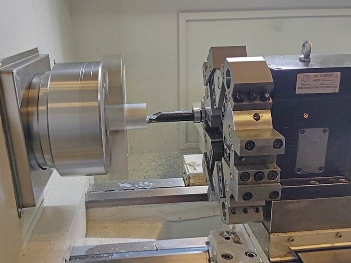 Токарный станок CK6150/1000 с плоской станиной с ЧПУ Siemens 808D