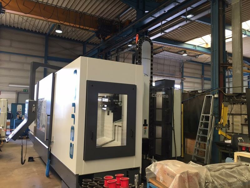 Фрезерный центр с подвижным столом Correa Xperta 20