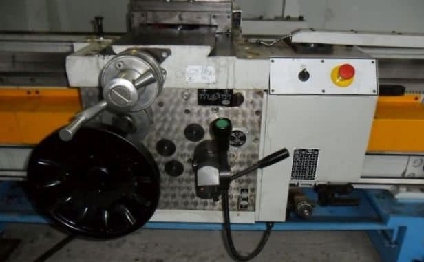 Универсальный токарный станок ZMM Sliven CU1250/4000