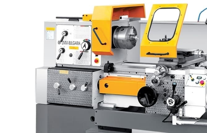 Универсальный токарный станок ZMM Sliven CU580MRD/1000