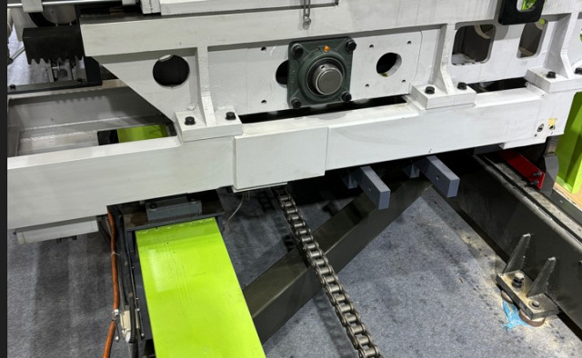 Вертикальная широколенточная пилорама EcoWood VSM-1250 VSM-1250