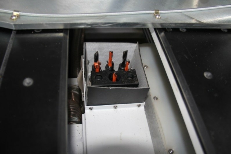 Сверлильно-присадочный станок с ЧПУ BJD P-851LJM