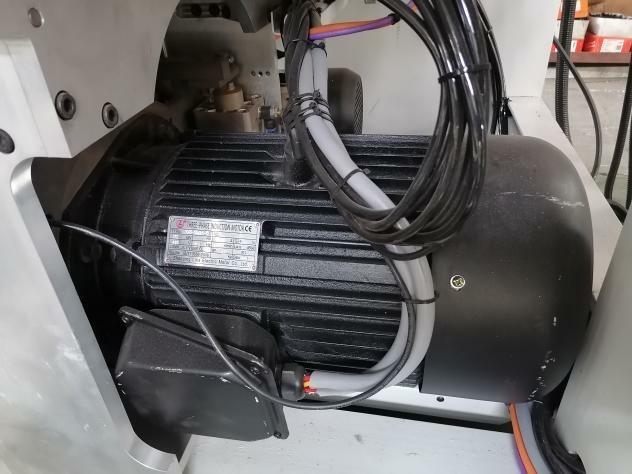 Форматно-раскроечный центр с ЧПУ HOLD HP330L