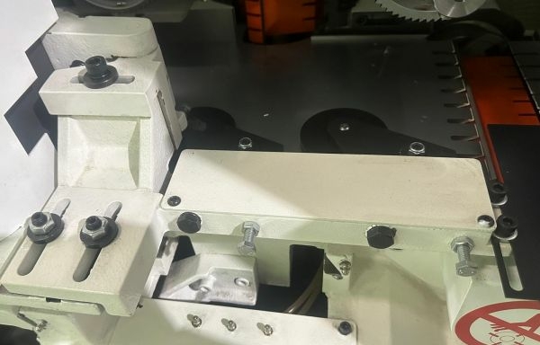 Четырехсторонние продольно-фрезерные станки Gau Jing серии GS