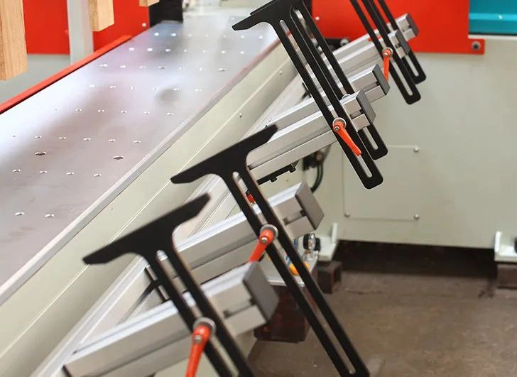 Продольно-фрезерный станок с ЧПУ JUNRAN JR-4TS