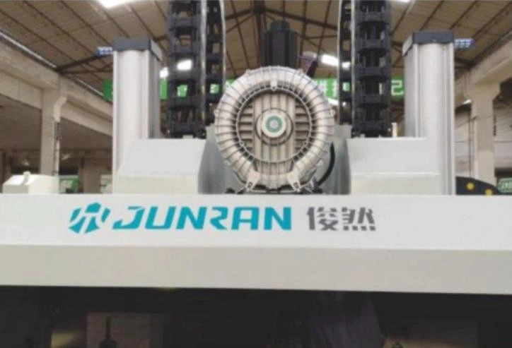 Комбинированный пятиосевой обрабатывающий центр  JUNRAN JR-5013B