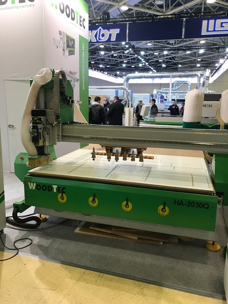 Фрезерно-гравировальный станок с чпу WoodTec HA 2030 Q