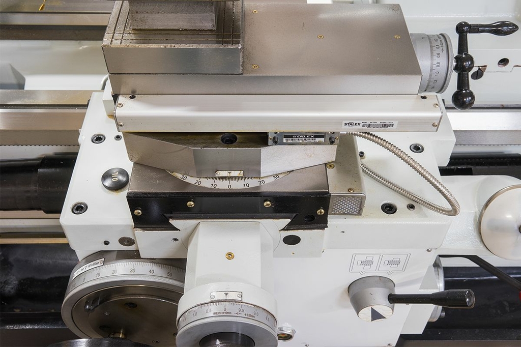 Станок токарно-винторезный STALEX C6251/1000