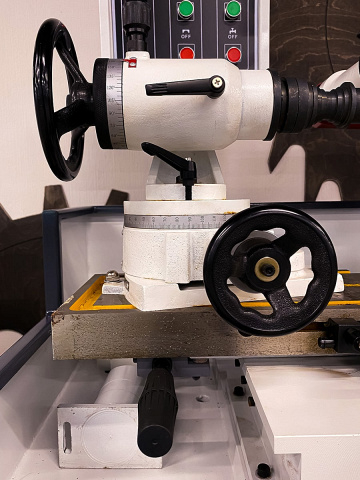 Универсальный заточной станок IRONMAC 300