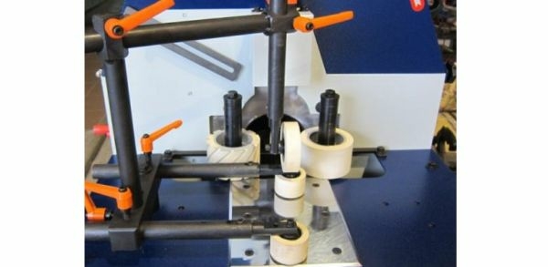 Шлифовальный станок орбитального типа для криволинейных и прямолинейных заготовок LIGA GB-160-2R