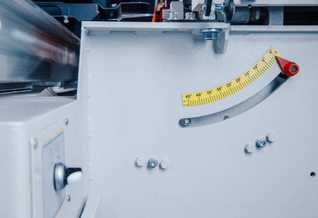 Форматно-раскроечный станок OSTERMANN ALFA 400 DIGIT