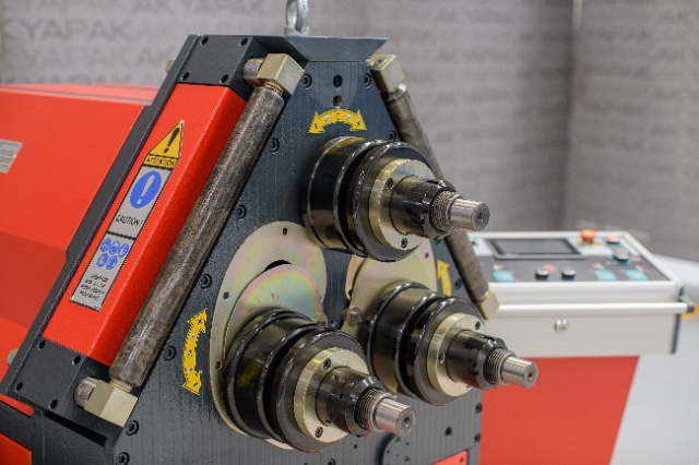 Профилегибочная гидравлическая машина AKYAPAK APK 121