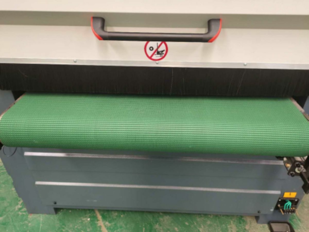 Рельефно-шлифовальный станок DELTAMACHINERY DM-RS630-4