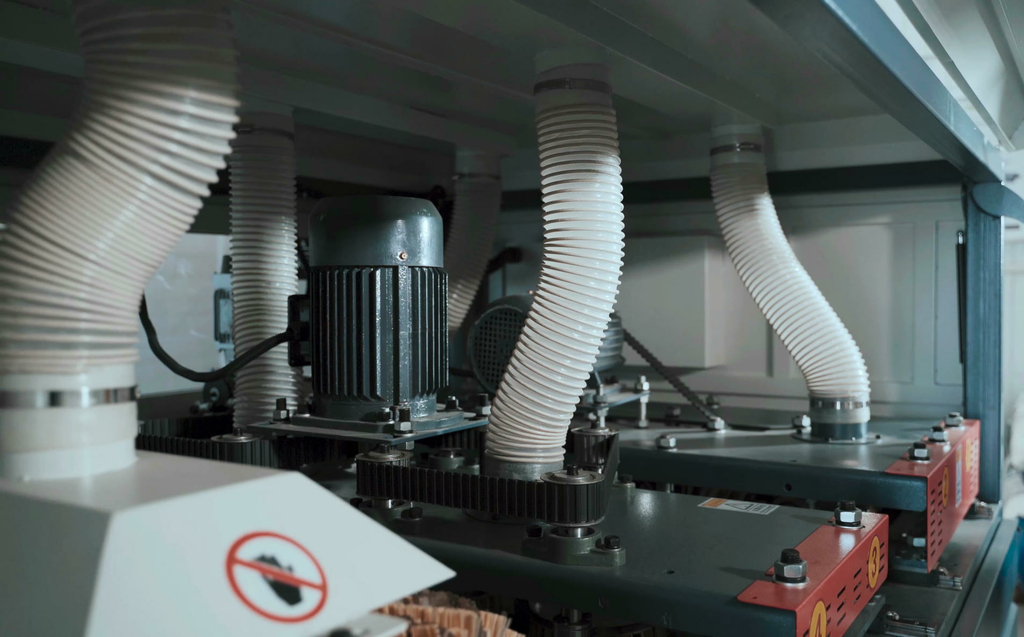 Рельефно-шлифовальный станок DELTAMACHINERY DM-1000-6