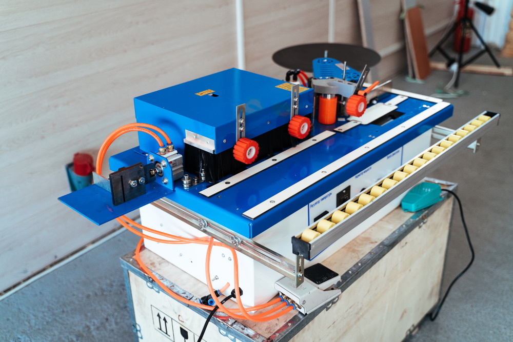 Кромкооблицовочный станок DELTAMACHINERY DM-107 Pro S