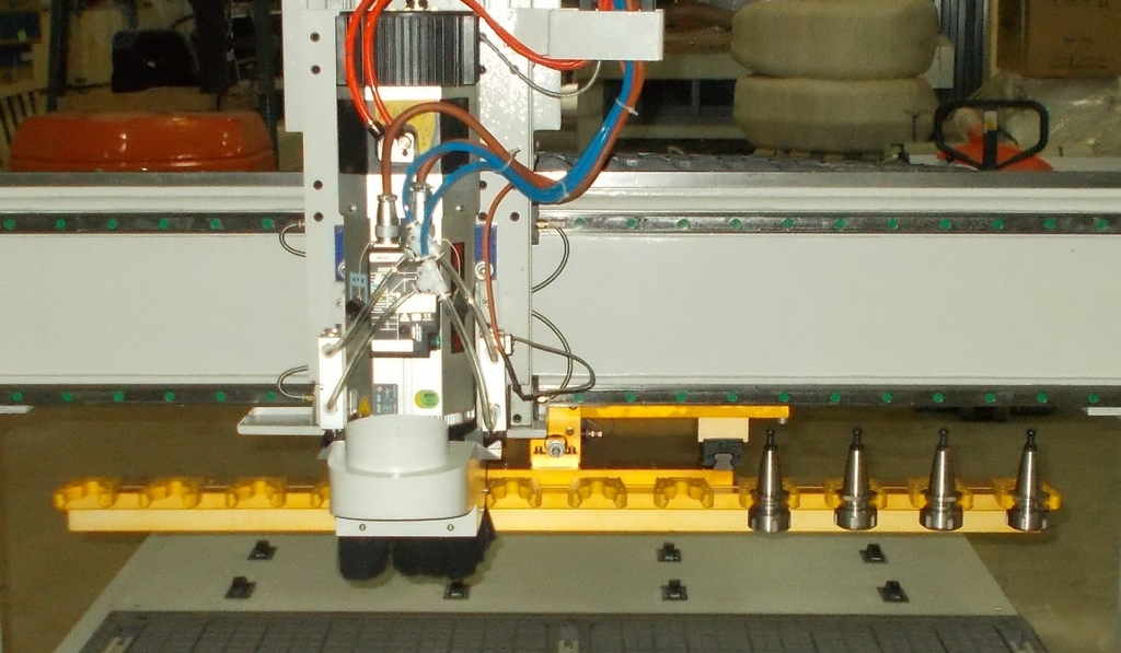 Фрезерный станок с чпу LTT-1813