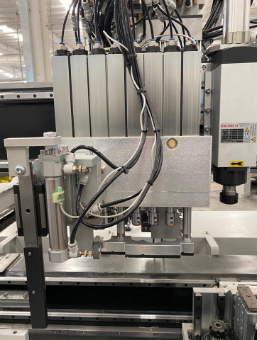 Сверлильно-фрезерный центр с ЧПУ Beaver SWIFT Turbo 1200-2HCA