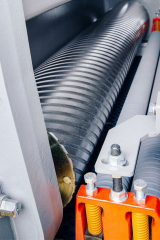 Калибровально-шлифовальный станок с нижним расположением узлов SUR-R 1300