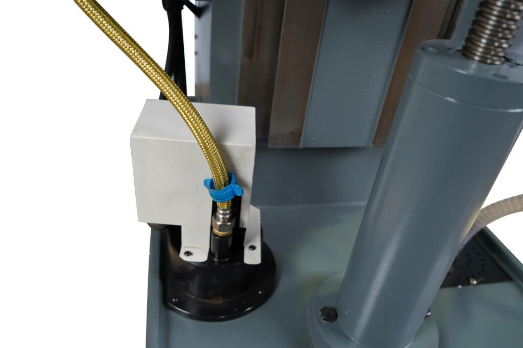 Фрезерный широкоуниверсальный станок MetalMaster DMM 7550CW